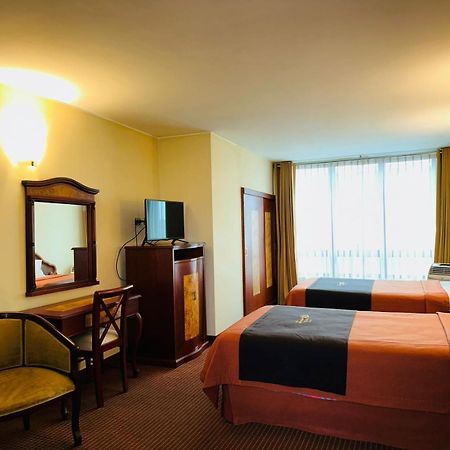 Hotel Continental Lima Bagian luar foto
