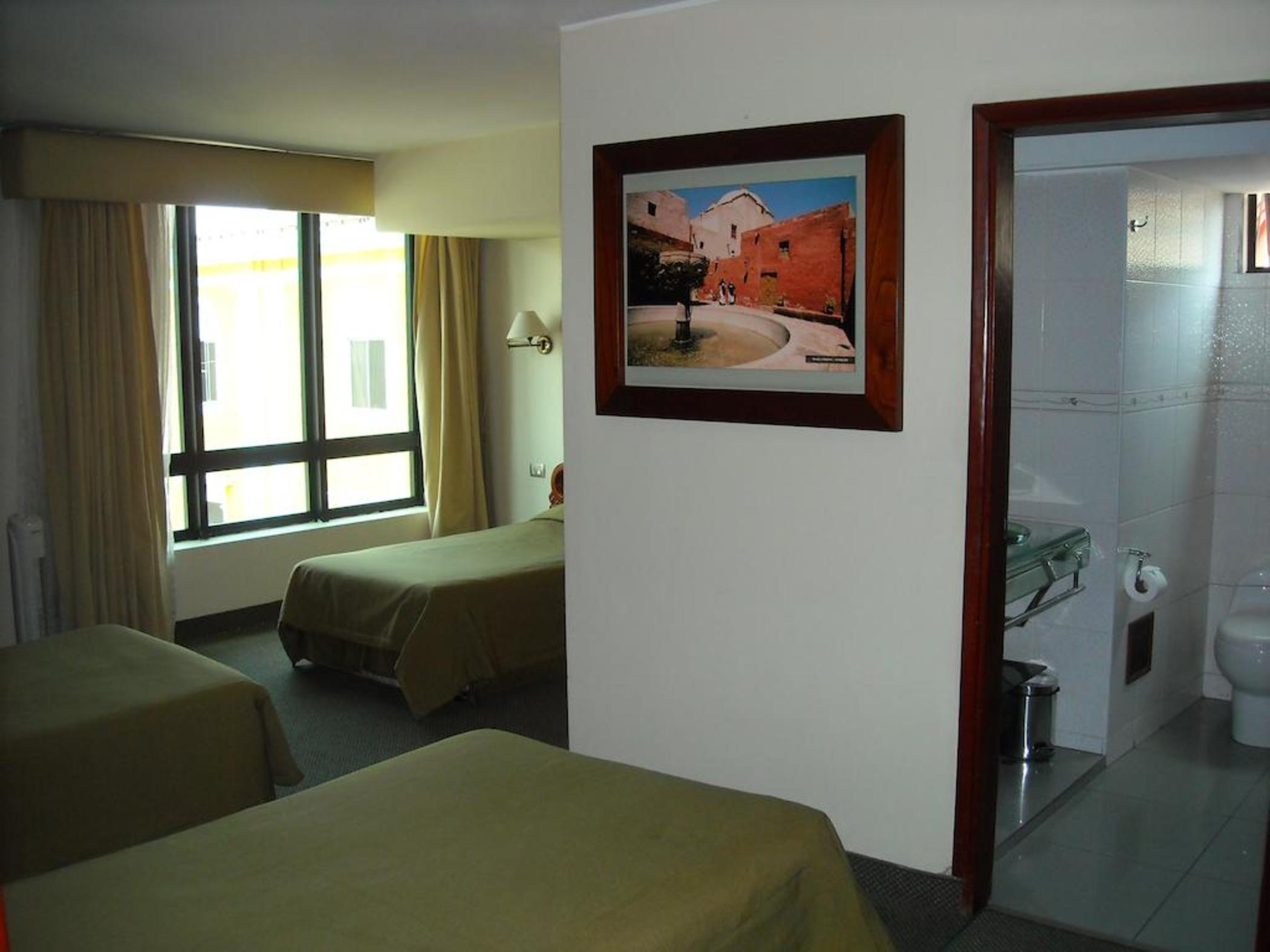 Hotel Continental Lima Bagian luar foto