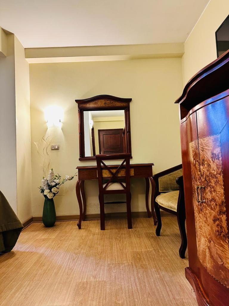 Hotel Continental Lima Bagian luar foto
