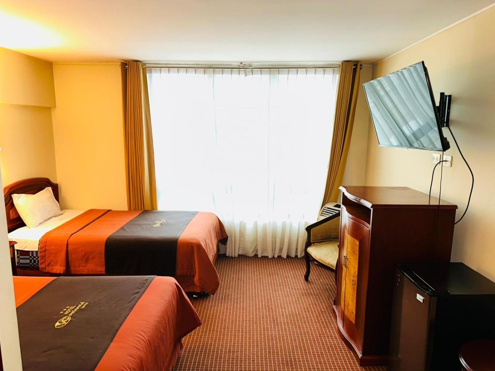 Hotel Continental Lima Bagian luar foto