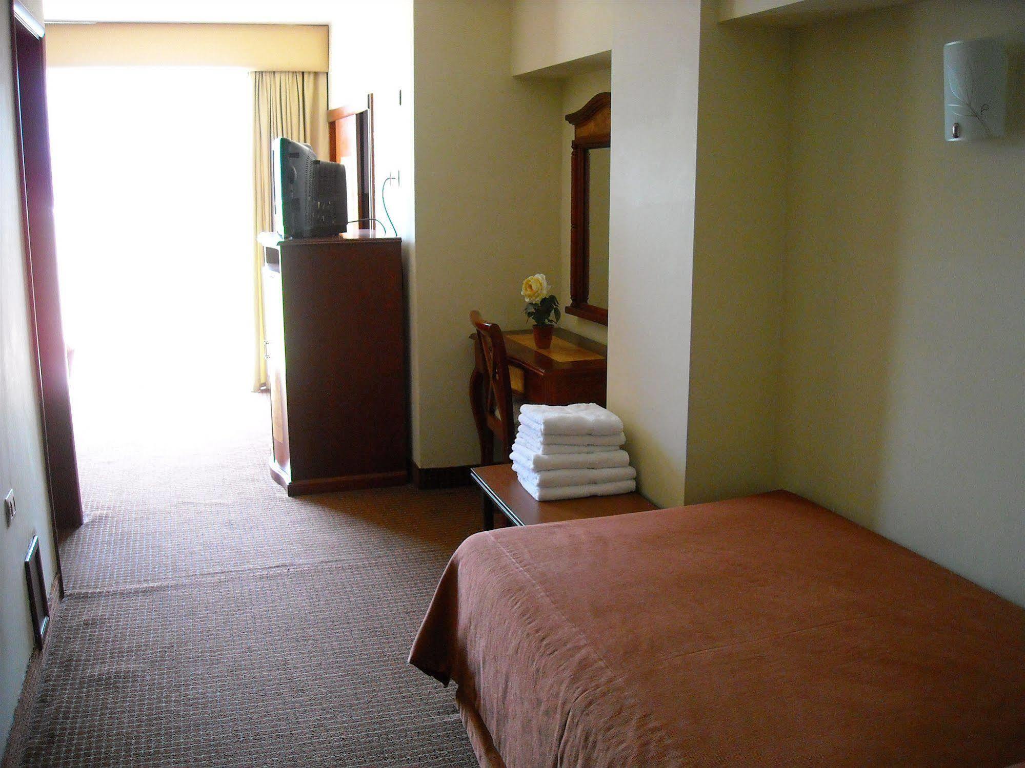 Hotel Continental Lima Bagian luar foto