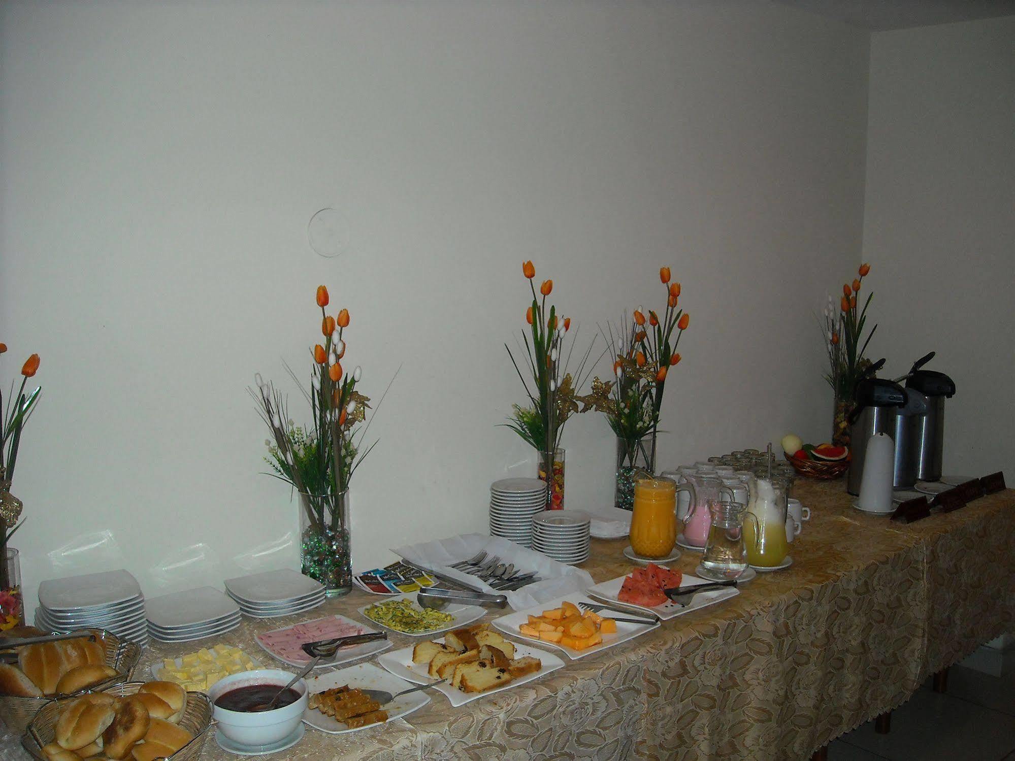 Hotel Continental Lima Bagian luar foto